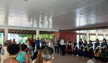 Miranda destaca en Salvador de Bahía el papel del Centro Recreativo União do Río Tea: "Son un ejemplo de cómo la colectividad gallega mantiene viva su cultura a miles de kilómetros de Galicia" | GaliciaAberta