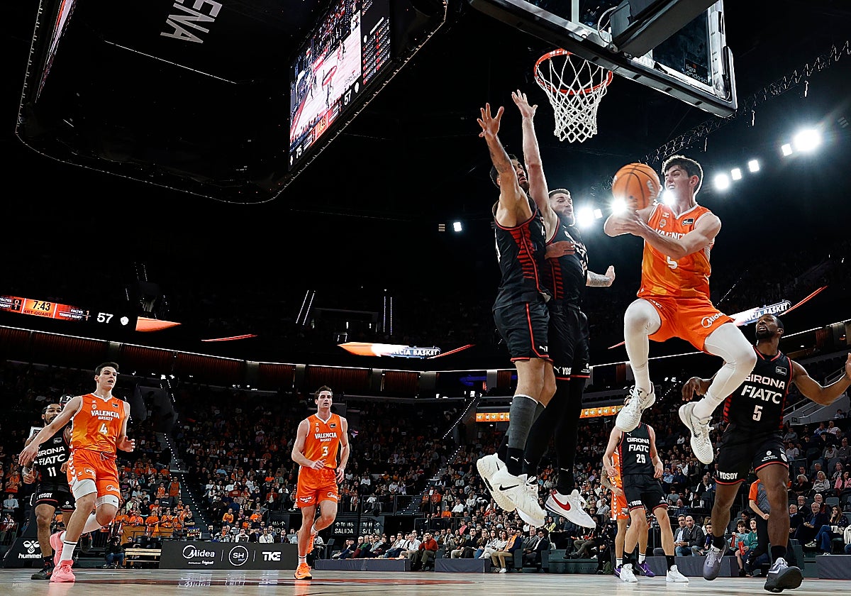 El líder de la ACB exhibe el músculo de su plantilla larga