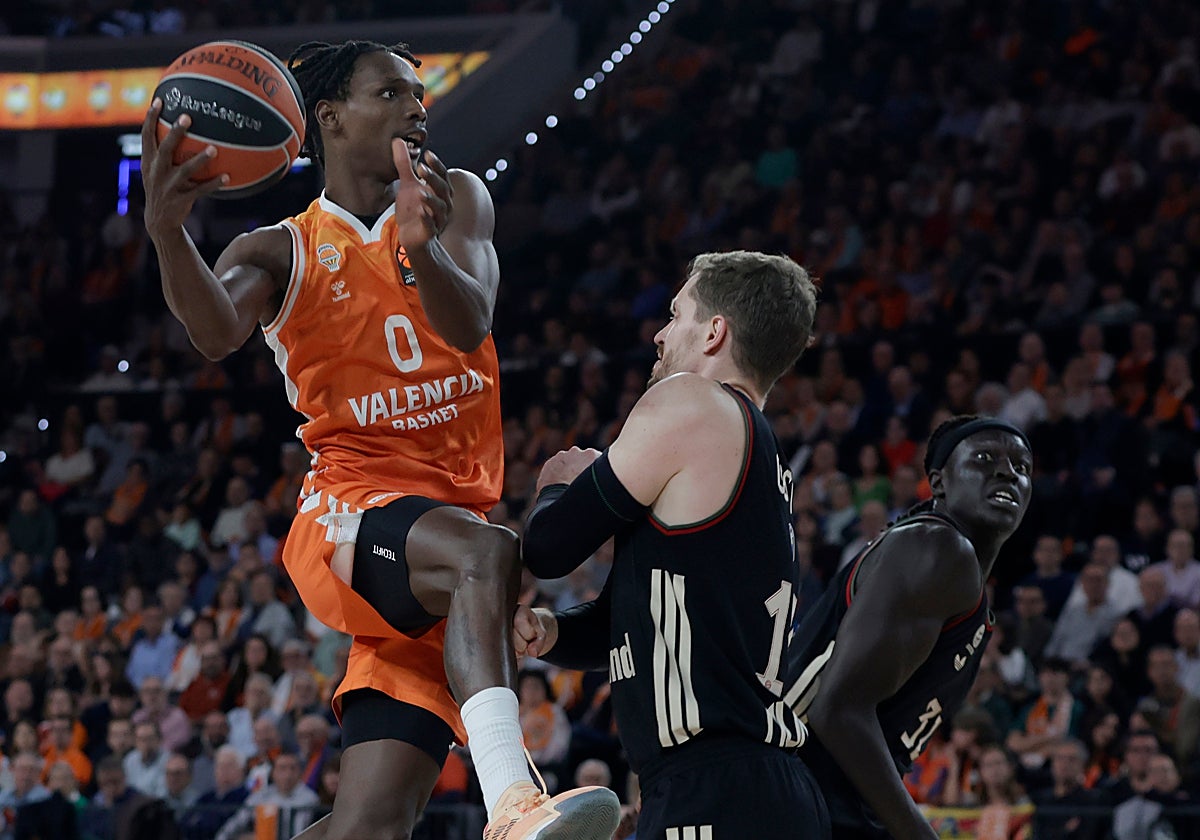 Badio hace volar al Valencia Basket en la Euroliga