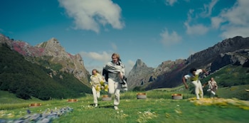 Sunrise on the Reaping explora