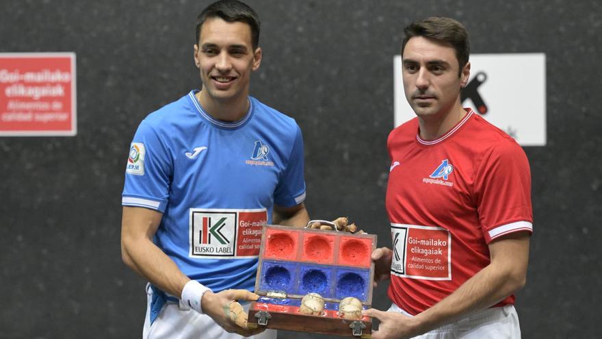 Elección de material para la final del Cuatro y Medio: "Hay pelota alegre"