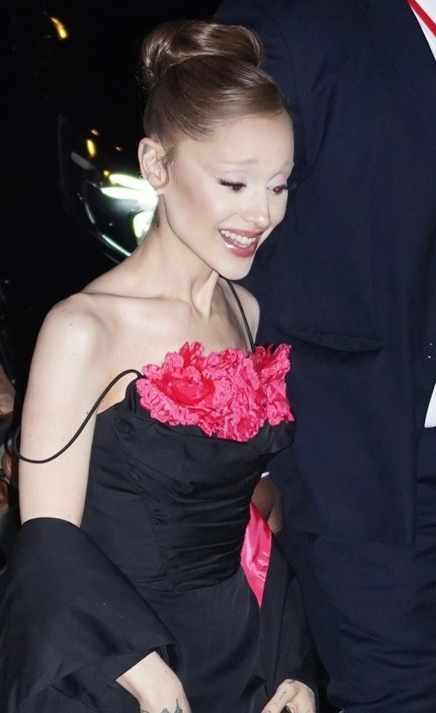 Ariana Grande en París para la premiere de ‘Wicked: For Good’. 