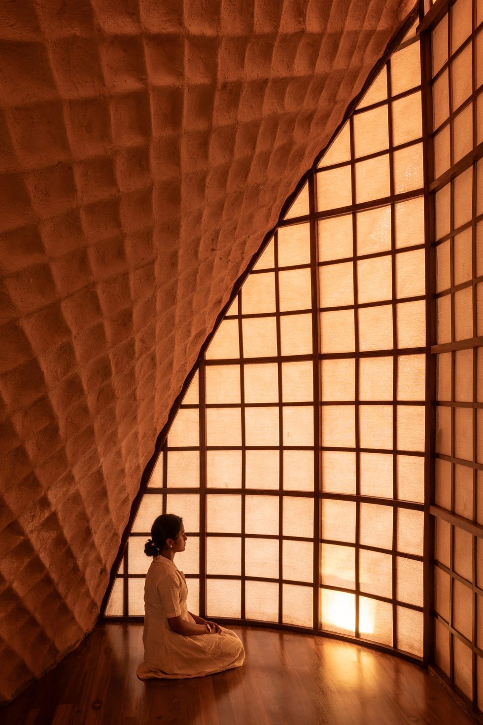 casa campo puente colgante hecha barro ecosistema vivo