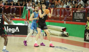 Jiahao Yu, pívot chino del Surne Bilbao cedido en Primera FEB, suma 16 puntos en un partido anotando solo tiros libres