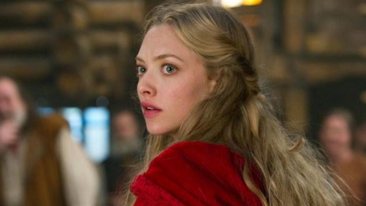 "Me encantaría ver a Sophie con sus hijos. Quizá tenga una prima a la que no ha visto en mucho tiempo y esa podría ser Sabrina Carpenter. Entonces, Sydney Sweeney podría aparecer. Hay un montón de chicas que quieren ser parte de esto"