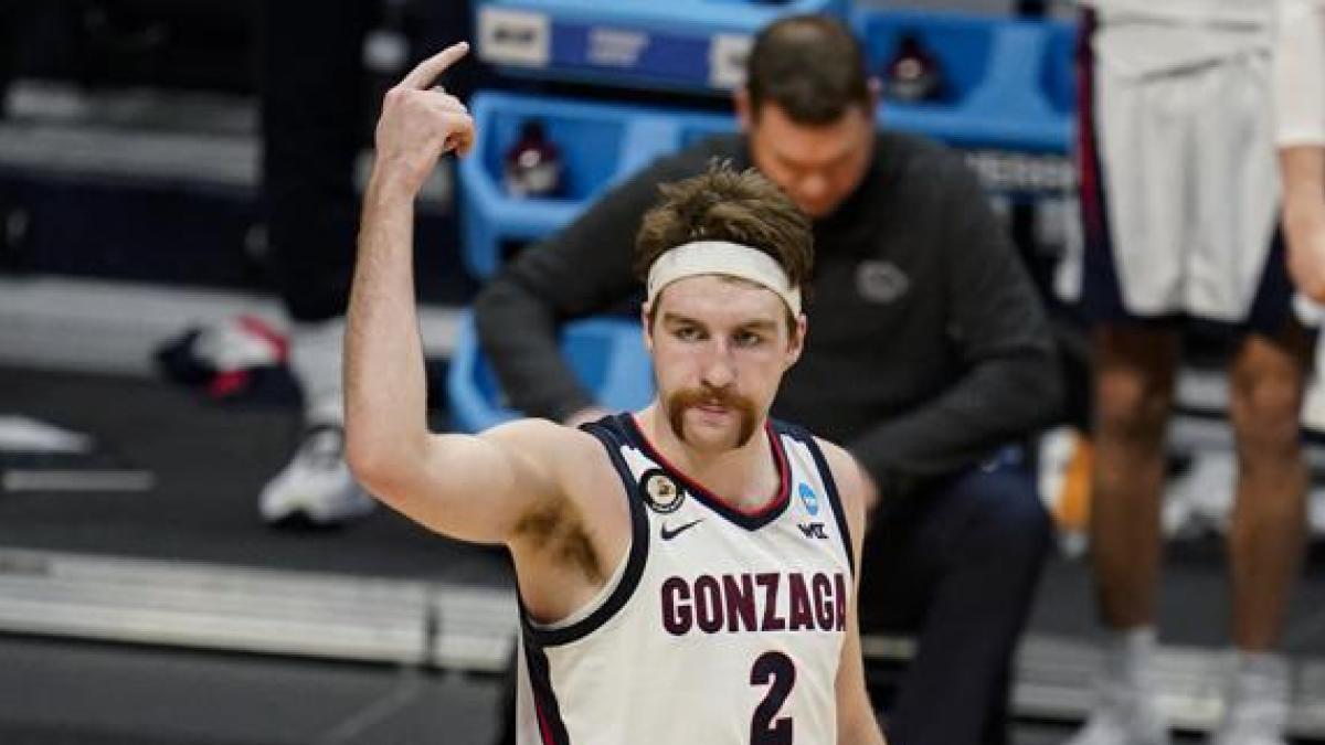 Los Lakers agitan el mercado y fichan a una máquina de anotar