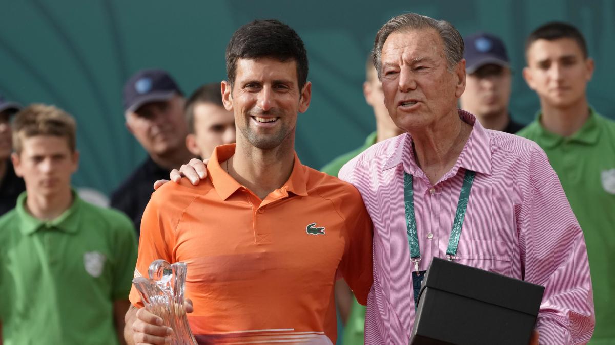 Djokovic, en Bolonia para homenajear a su padre tenístico