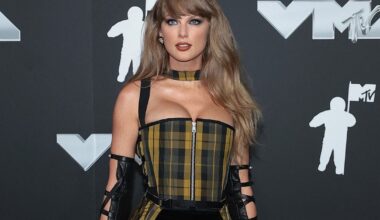 Taylor Swift tiene una doble oficial que gana más de $500 por hora - Música