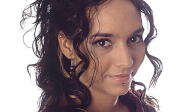 está casada con un amante de los viajes y es dueña de un negocio