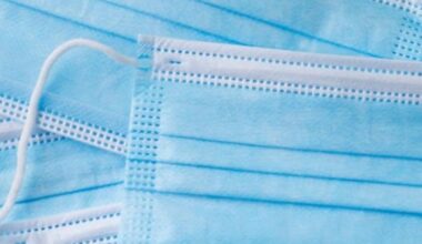 La mascarilla vuelve al centro de la atención sanitaria en Aragón