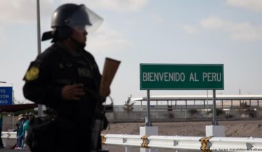 Perú decreta emergencia y militariza la frontera con Chile – DW – 29/11/2025