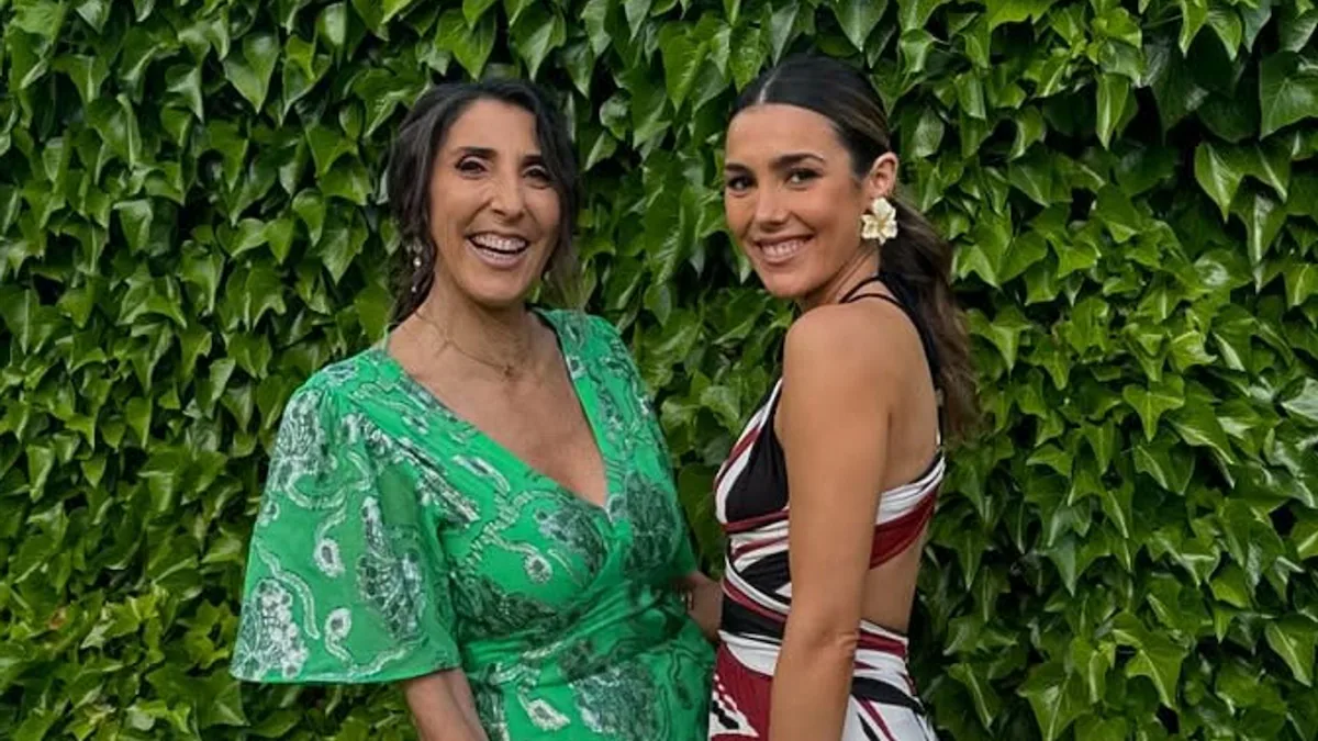 Paz Padilla, muy emocionada en la cena por el compromiso de su hija, Anna Ferrer