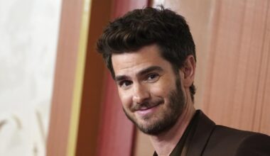 "Nunca he hablado. Ni hablaré, ni confirmaré ni negaré nada sobre mis relaciones. Siento que es una violación de mi mundo interior, de mi mundo privado. Pensé que tal vez eso se suavizaría en algún momento, pero me sorprende mucho decir que no ha sido así"