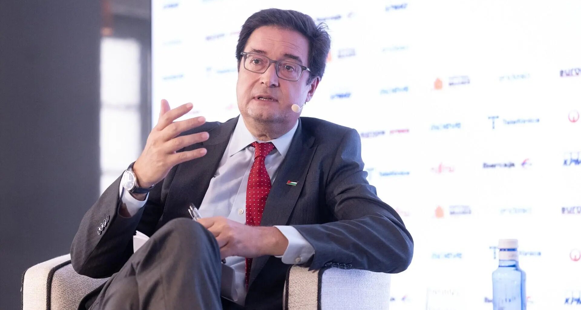 El Gobierno plantea a los funcionarios un acuerdo salarial hasta 2028 con parte fija y variable