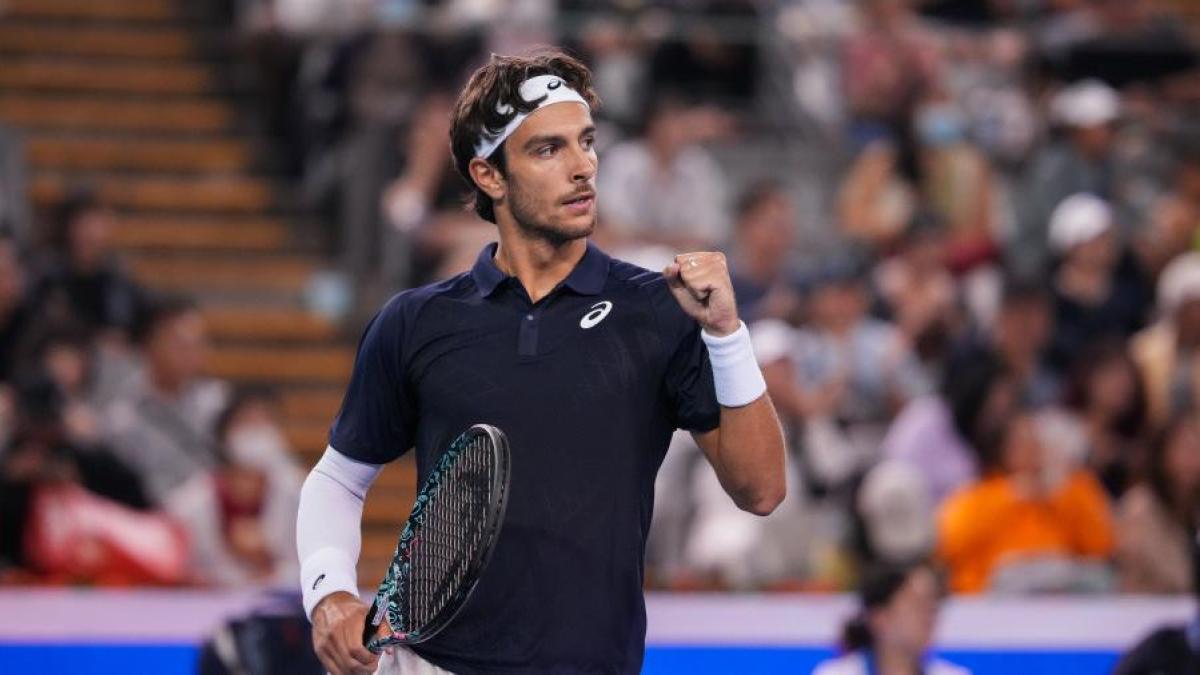 Musetti mantiene vivo su desafío a Auger-Aliassime por las ATP Finals