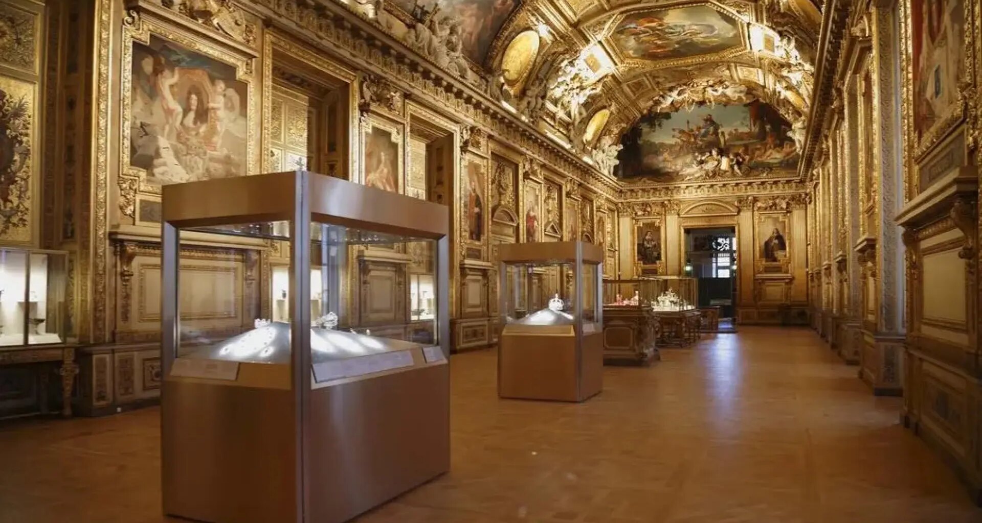 El Tribunal de Cuentas francés señala que el Louvre prefirió adquirir obras que reforzar la seguridad del museo