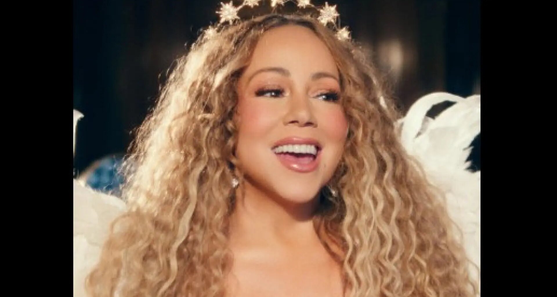 así es su esperado vídeo con su icónico 'It’s time!'