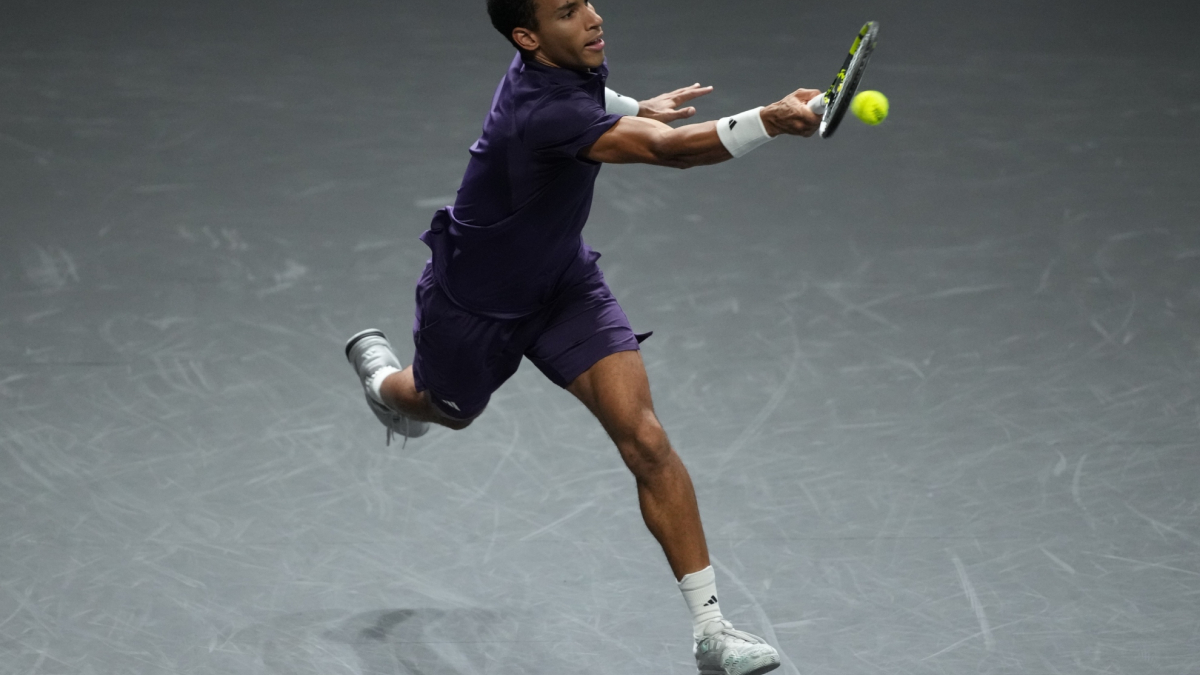 Aliassime se planta en la final de París y está dentro de la ATP Finals de Turín