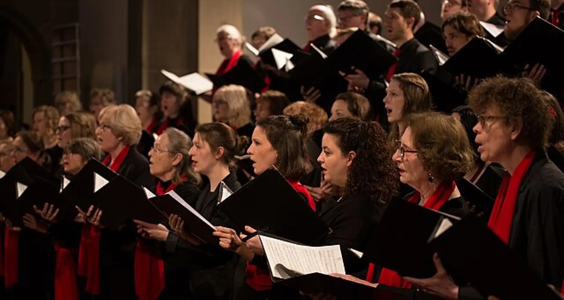Cantar en un coro reduce el riesgo de sufrir un ataque cardiovascular, según un nuevo estudio