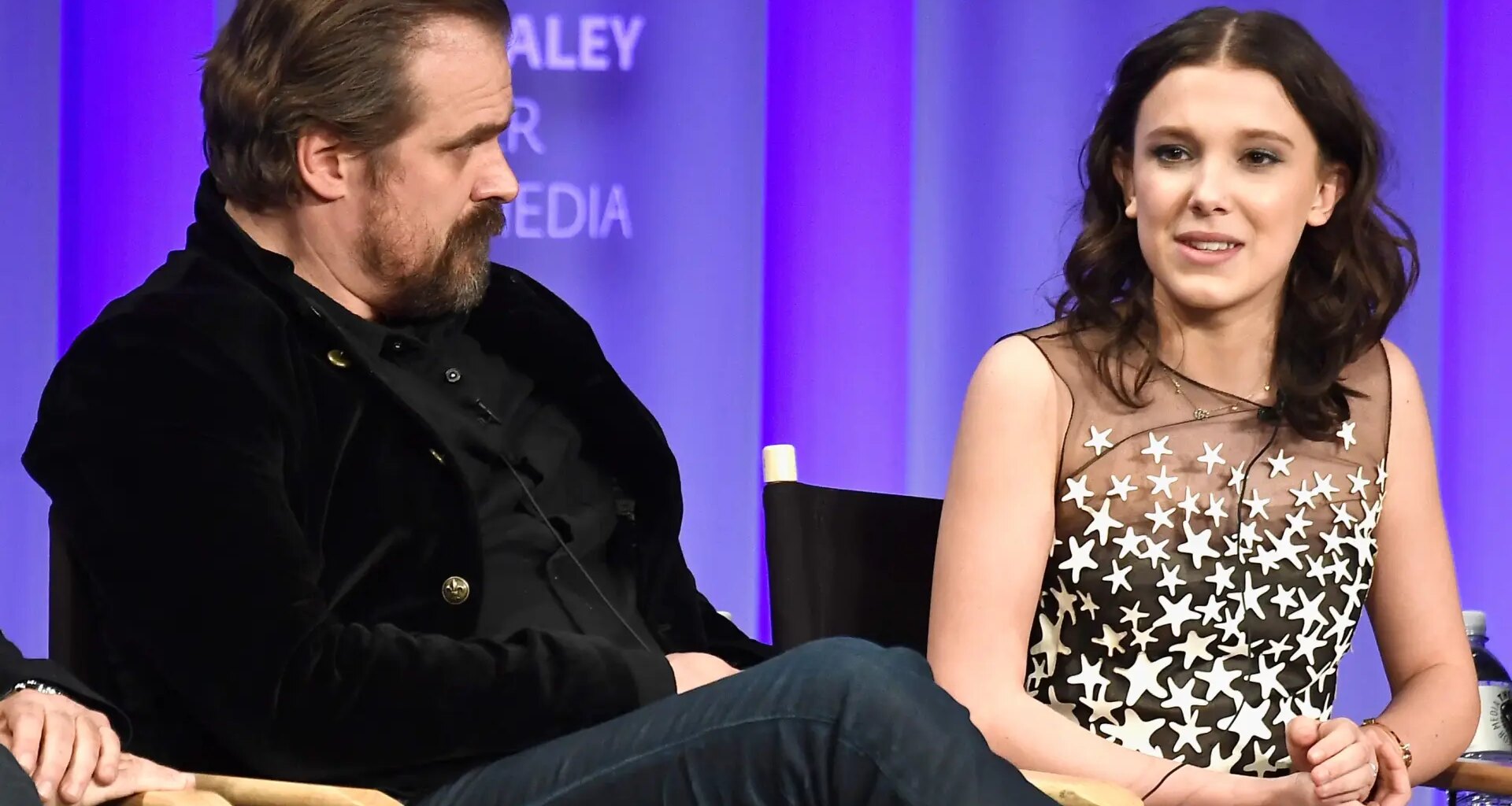 Millie Bobby Brown denunció a David Harbour por acoso e intimidación antes de 'Stranger Things 5': "Páginas y páginas"