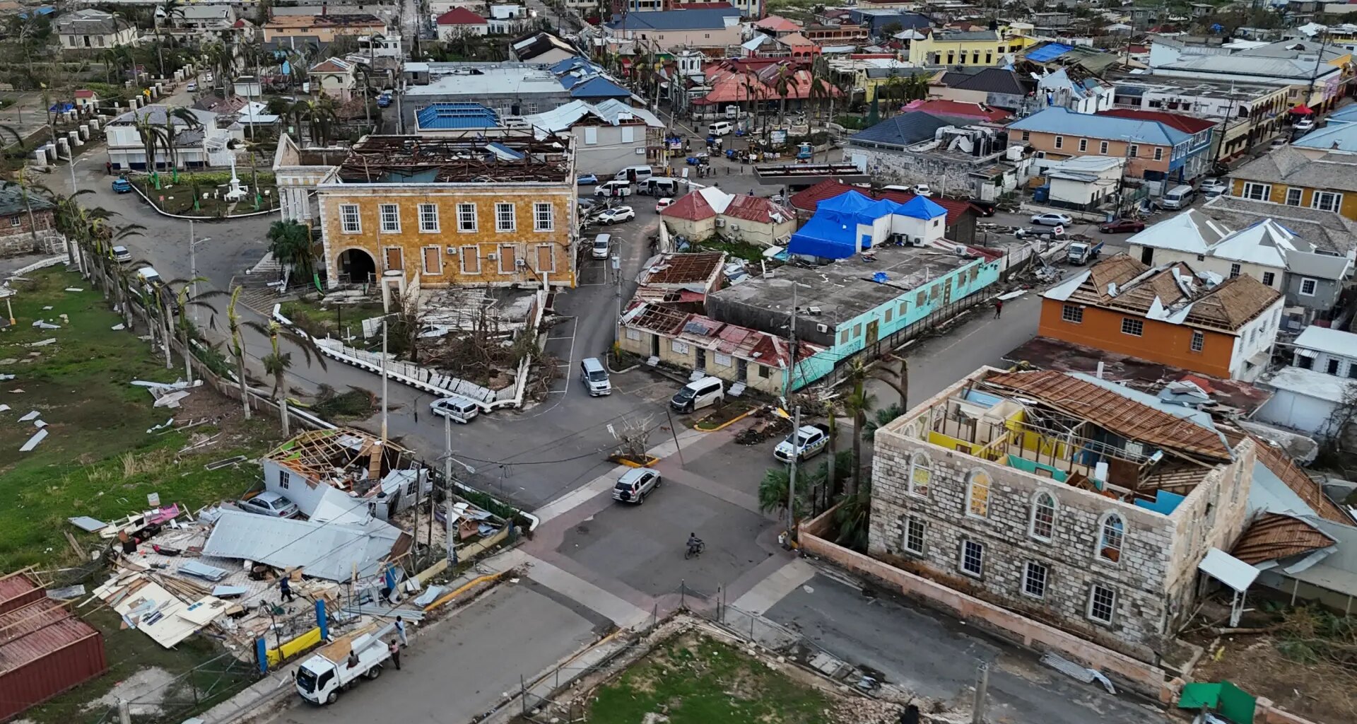 Dos muertos tras caer un avión en Florida que transportaba ayuda para damnificados del huracán Melissa