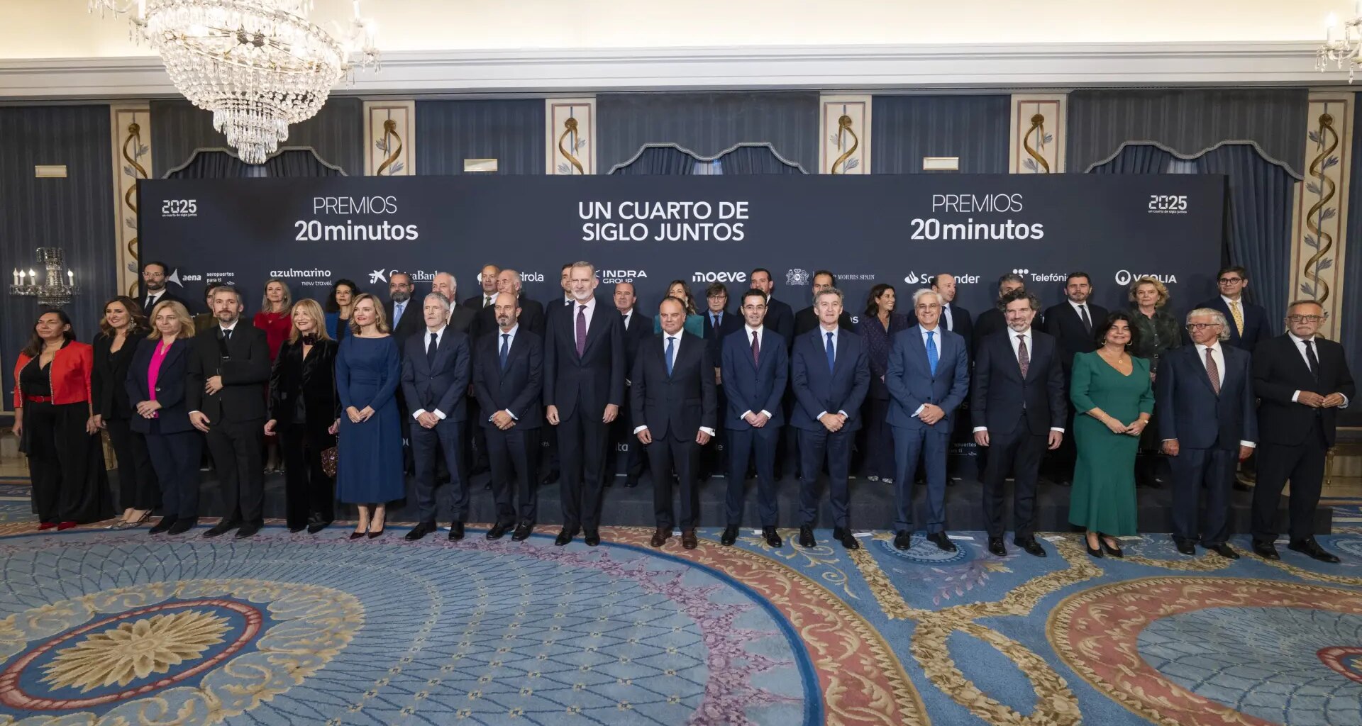 El rey defiende en los Premios '20minutos' el periodismo "libre, riguroso y comprometido" para velar por "la concordia y la democracia"