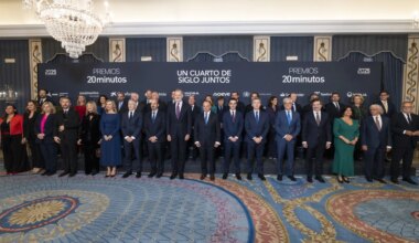 El rey defiende en los Premios '20minutos' el periodismo "libre, riguroso y comprometido" para velar por "la concordia y la democracia"