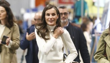 Por qué estos pantalones vaqueros que tiene la reina Letizia son los que mejor sientan a mujeres de todas las edades