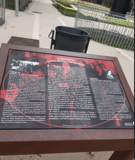 Homenaje a Clara Campoamor.