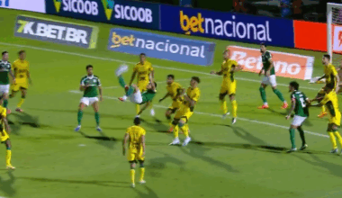 ¡Golazo de chilena con Palmeiras!