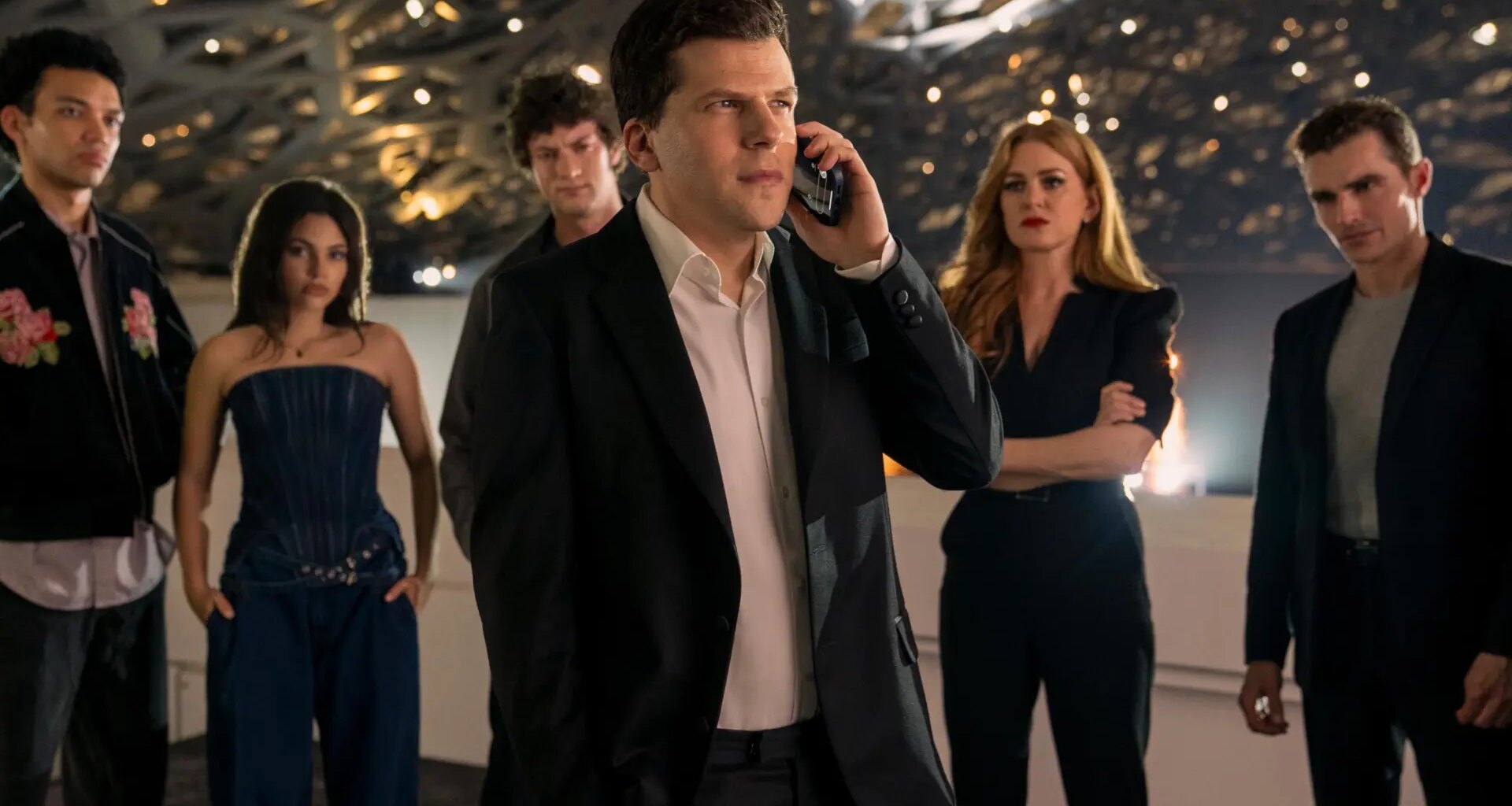 como un episodio de 'Got Talent' que pillas por la tele y te quedas a ver un rato