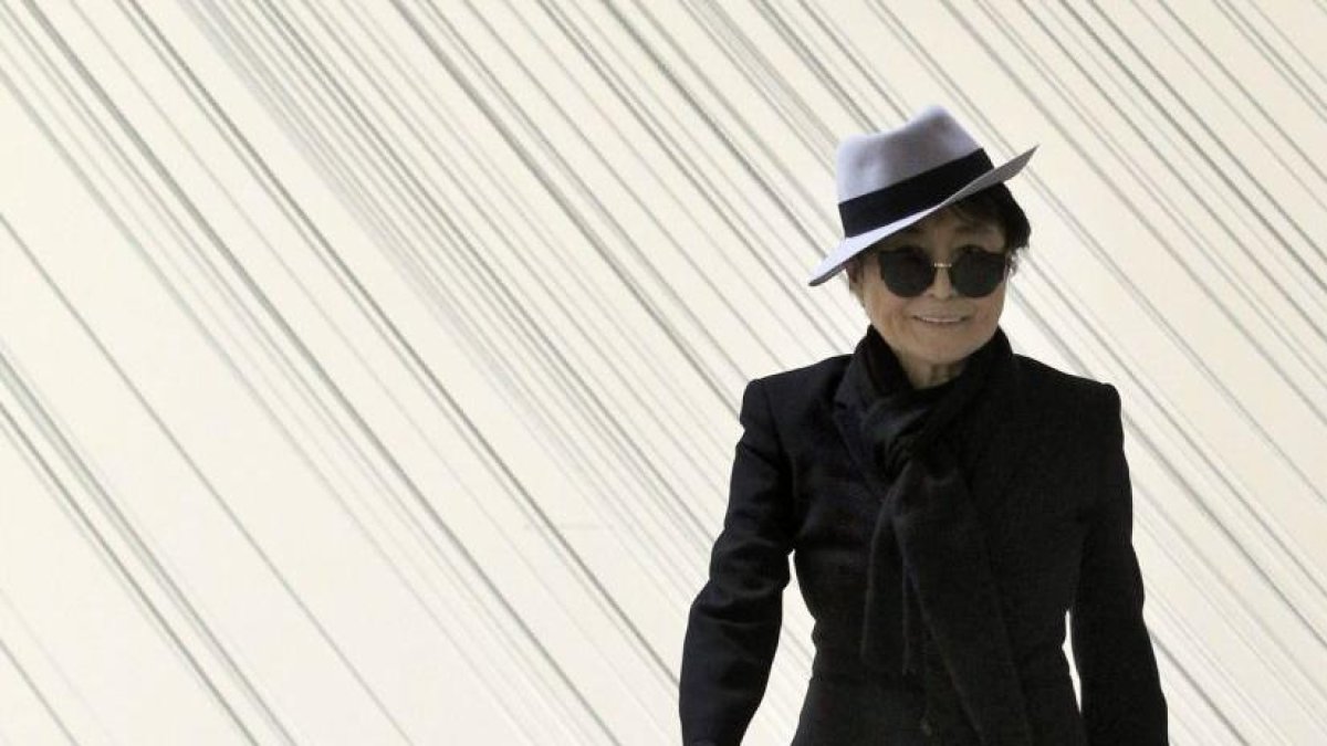 Yoko Ono expone ‘Insound and Instructure’.