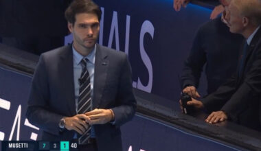 Un incidente en la grada suspende ocho minutos el partido entre De Miñaur y Musetti