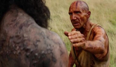 El templo de los huesos presenta un nuevo adelanto con Ralph Fiennes enfrentándose a un nuevo terror