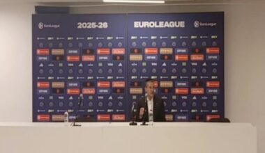 la reacción de Pedro Martínez en 5 segundos ante la ausencia de periodistas en rueda de prensa