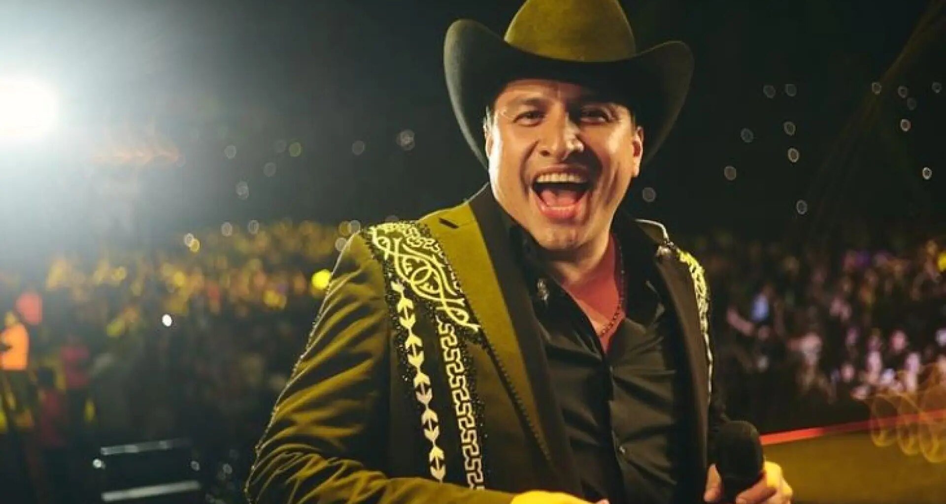 Detienen en Honduras por narcotráfico al piloto privado del cantante Julión Álvarez