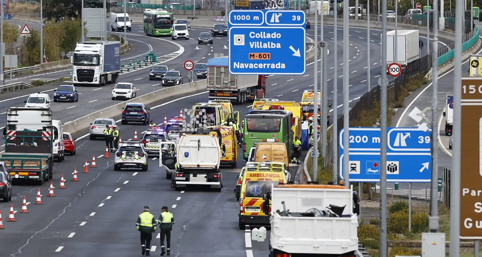 al menos 24 heridos, dos graves, tras un choque múltiple en la A-6