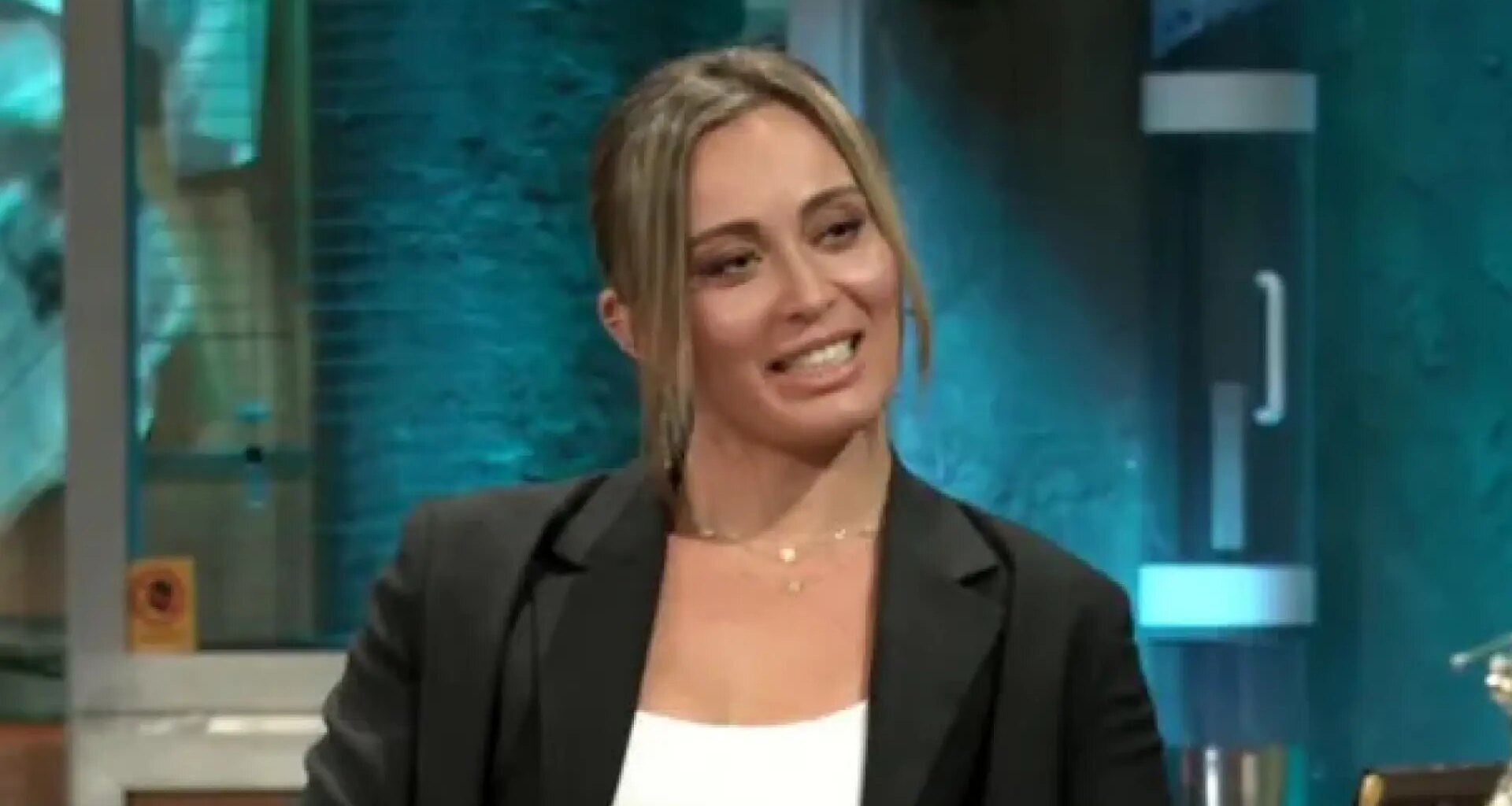 "Me ha encantado la canción de 'La Perla"