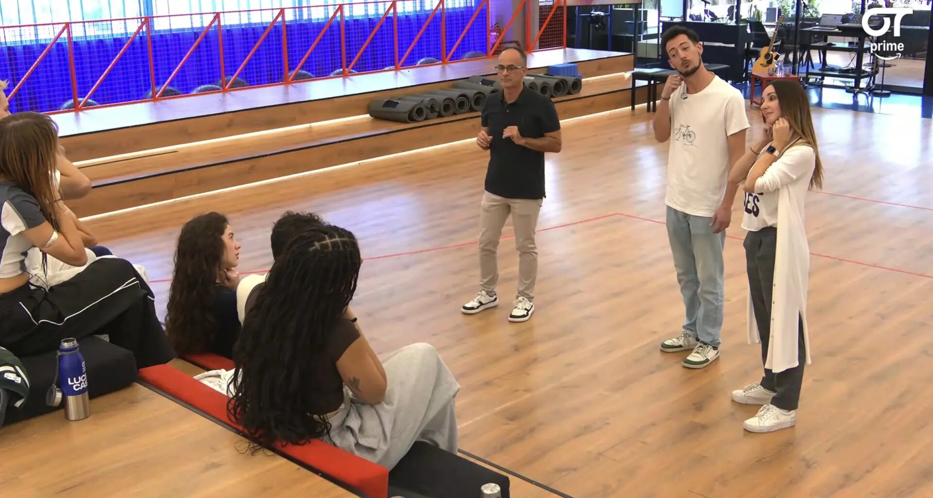 "Se me van los ojos, lo siento, eres guapísima"