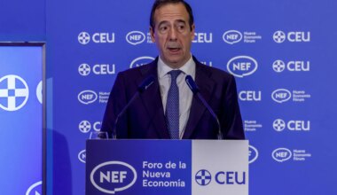 Gortázar (CaixaBank) alerta de que la falta de vivienda se puede convertir en un "problema social de primer orden"