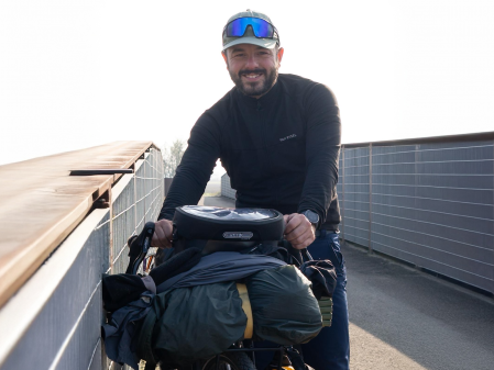 Julio Cortés, dando la vuelta al mundo en bici (cedida)