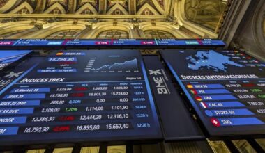 La bolsa española, incapaz de mantener los niveles del 2007 tras perder un 3,2% esta semana