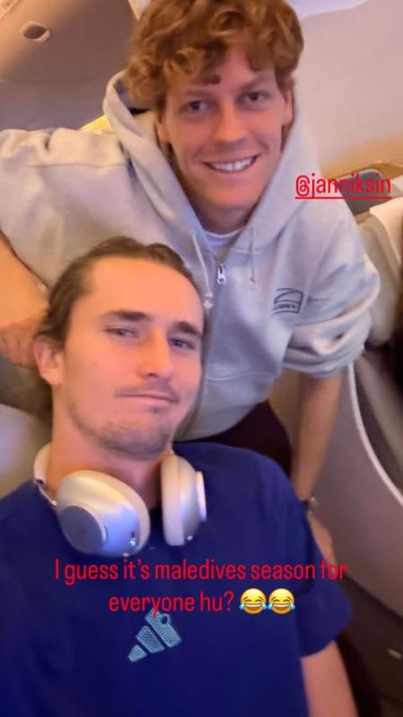 Sinner y Zverev han coincidido en el avión en el que iniciaban sus vacaciones