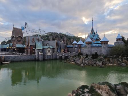 Detalle del pueblo de Arendelle ya prácticamente acabado