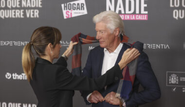 ¿Puede Richard Gere jurar la bandera de España? Estos son los requisitos