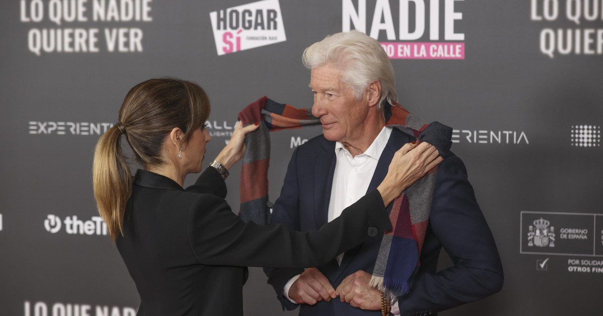 ¿Puede Richard Gere jurar la bandera de España? Estos son los requisitos