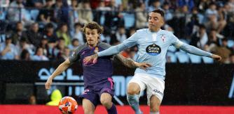 Carlos Romero pugna con Iago Aspas