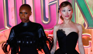 Ariana Grande aclara su cercanía con Cynthia Erivo en los eventos de '¿Wicked' y explica el gesto que confundió a fans: 'Canalizo mucha energía'
