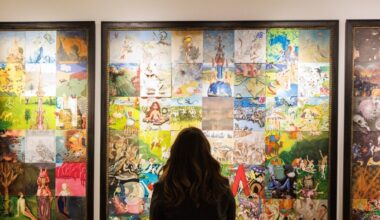 Detalle del tríptico gigante en el que participan todos los artistas de la exposición de Pallarés.