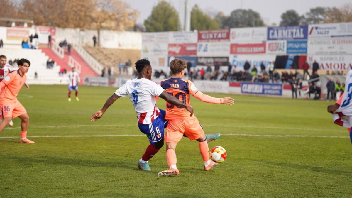 Sudada y merecida victoria del Barça Atlètic en Barbastro